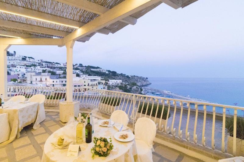 Hotel Ristorante Panoramico Castro  Eksteriør bilde