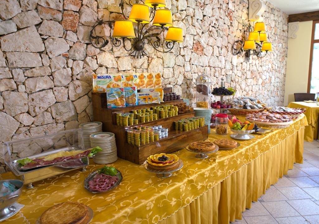 Hotel Ristorante Panoramico Castro  Eksteriør bilde